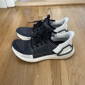 Ultra boost - need a cleaning. Have paint on them